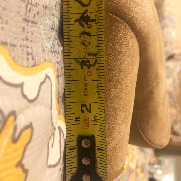 Pointed toe block heel pumps - Picture 5 of 5